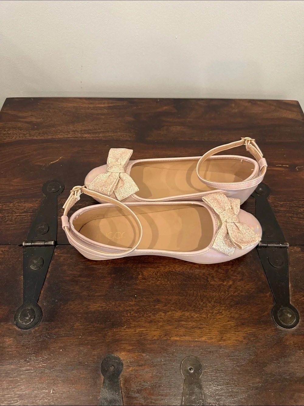 Sugar Girls Pink Iridescent Bow Shoes Size 3